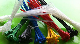 尼龍?jiān)鷰褂眯枰⒁獾膯?wèn)題